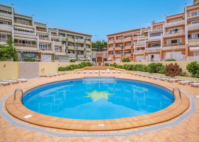 Orlando Complex By The Pool *