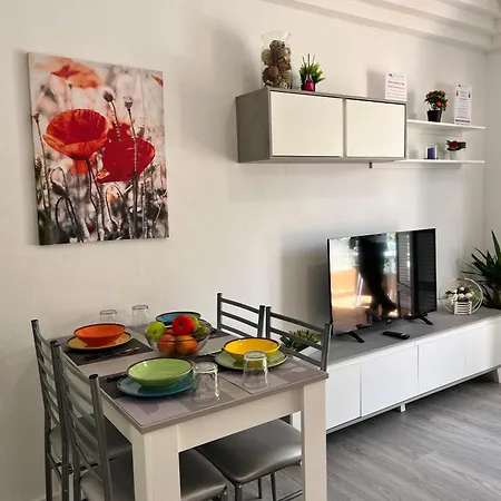Apartamento Orlando Poolside Retreat Costa Adeje *